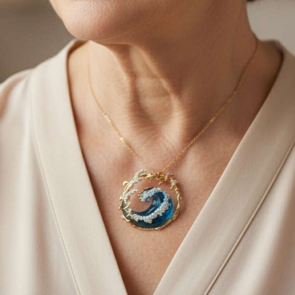 Collar clásico con encanto atemporal