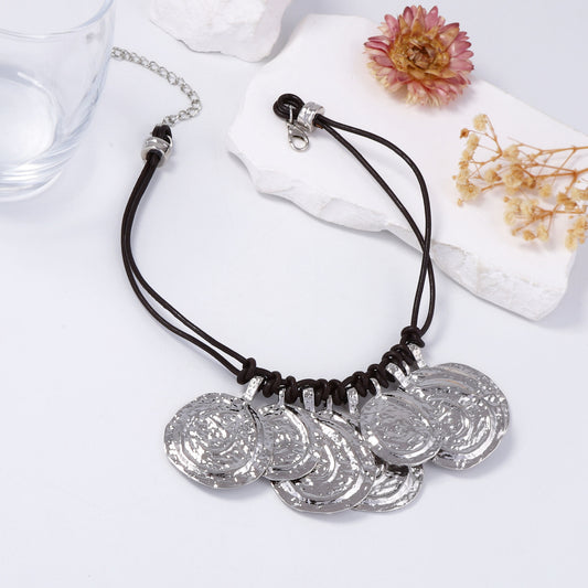 Collar artesanal delicado